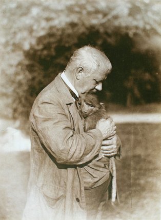 Gabriel von Max mit jungem Pavian